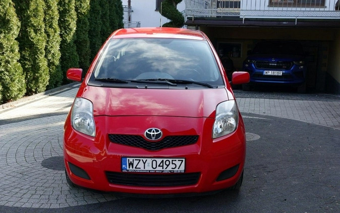 Toyota Yaris cena 19900 przebieg: 192000, rok produkcji 2010 z Pyrzyce małe 121